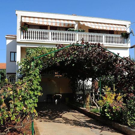Apartments Luka & Sara زادار المظهر الخارجي الصورة
