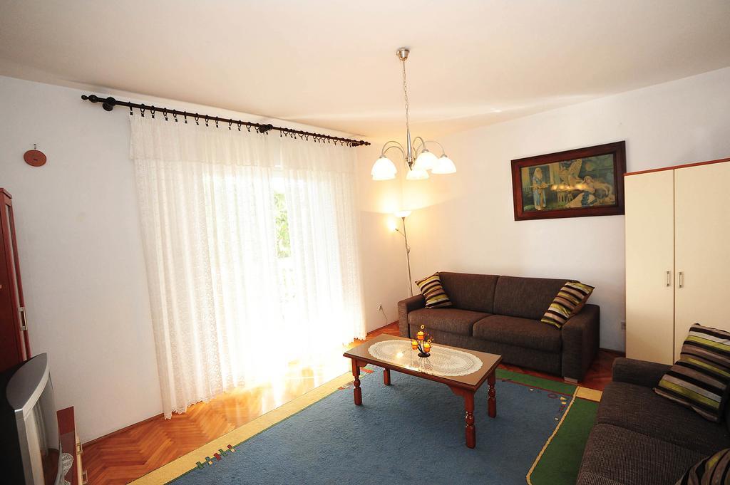 Apartments Luka & Sara زادار المظهر الخارجي الصورة