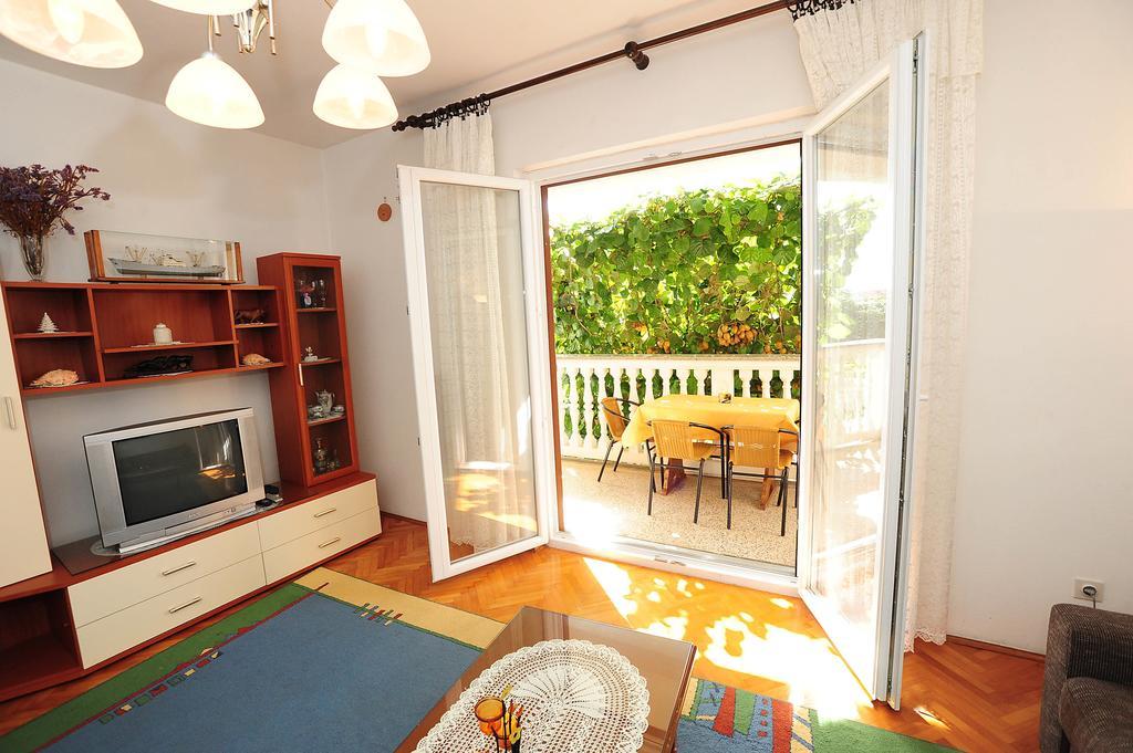 Apartments Luka & Sara زادار المظهر الخارجي الصورة