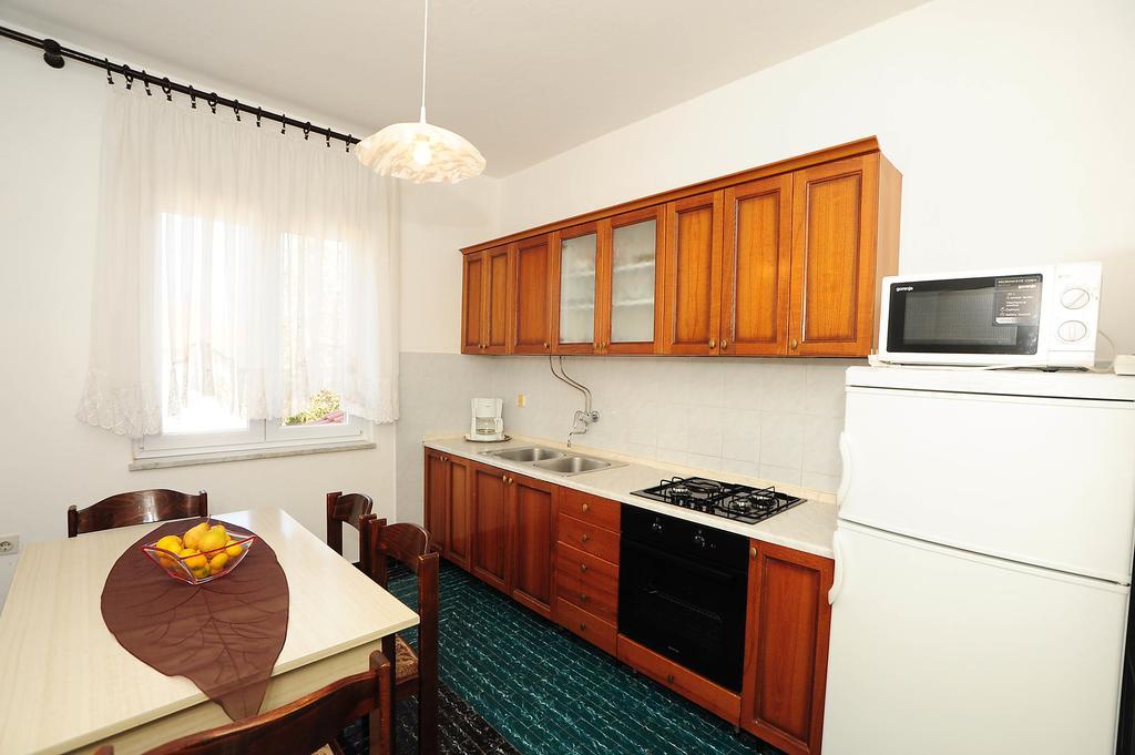 Apartments Luka & Sara زادار المظهر الخارجي الصورة