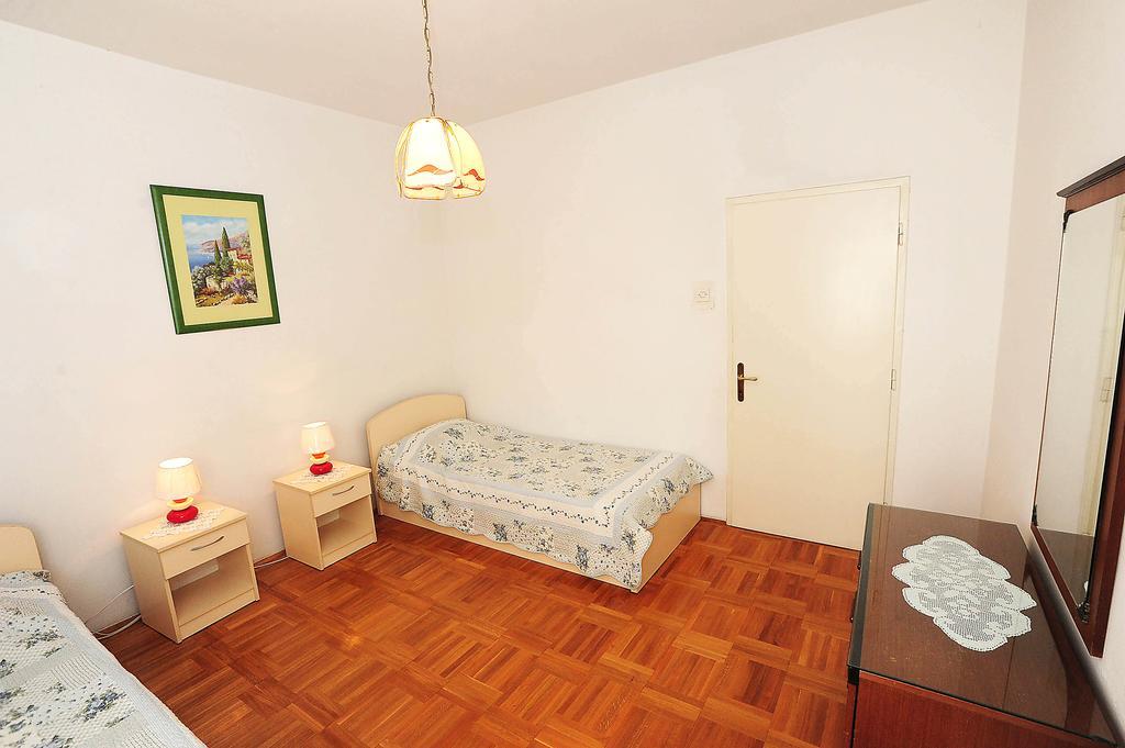Apartments Luka & Sara زادار المظهر الخارجي الصورة
